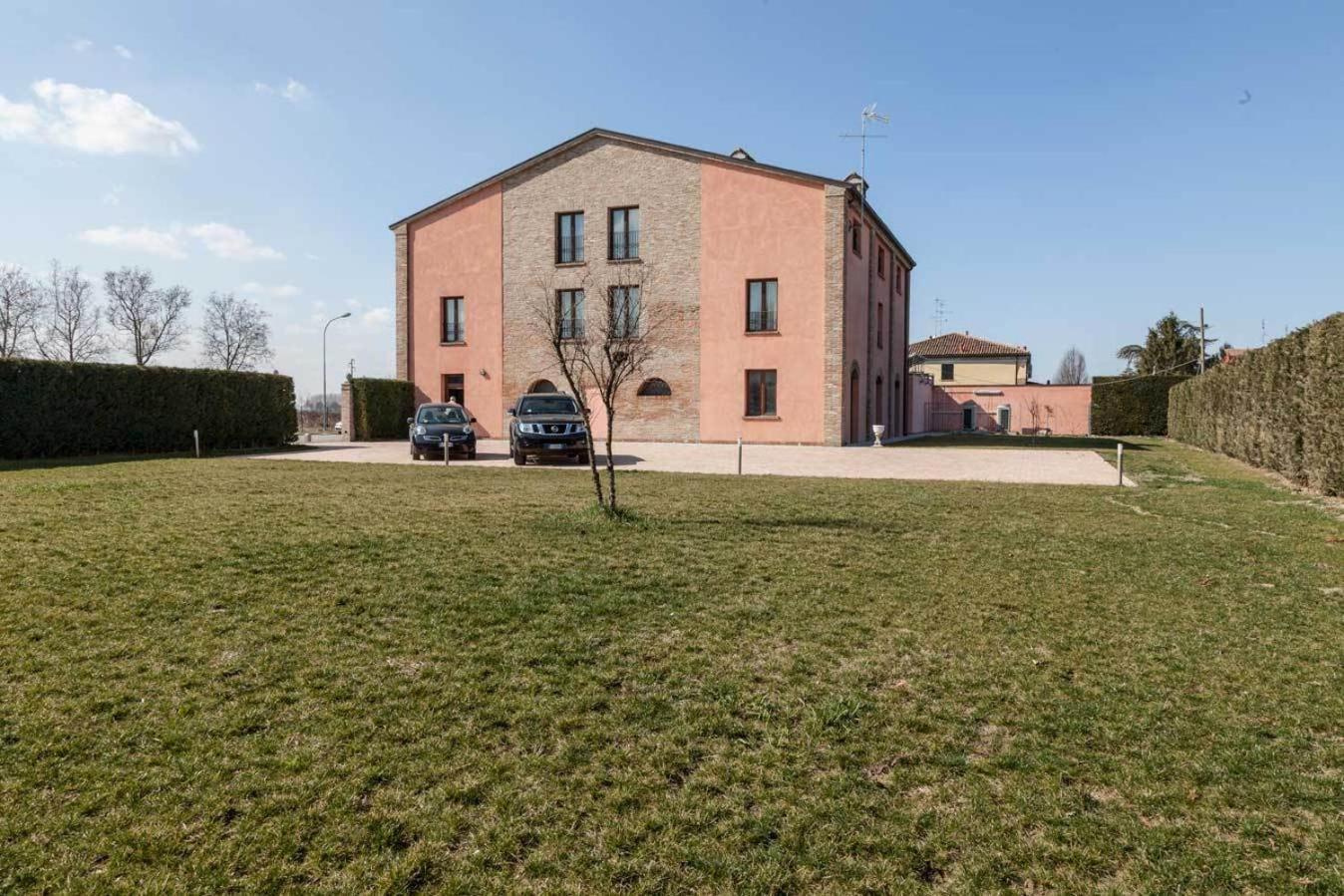 Hotel Residence Diamantina Ferrara Eksteriør billede