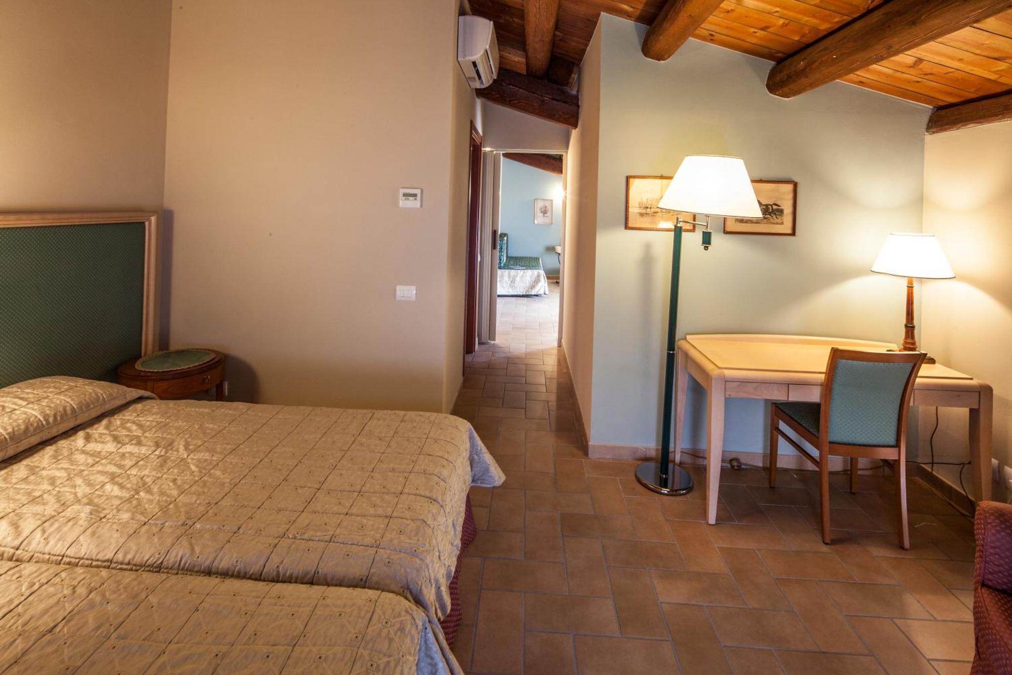 Hotel Residence Diamantina Ferrara Eksteriør billede